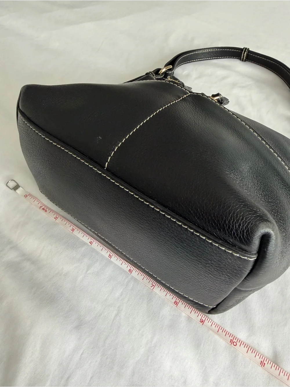 Dooney & Bourke  “Dillen” Black Leather Zip Top Dual Side Pockets Shoulder Bag